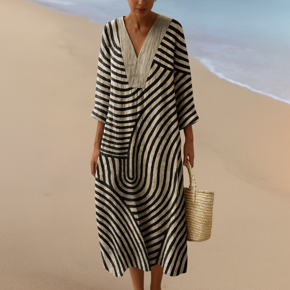 Amy | Monochrome Geometric Pattern Maxi Dress Elegant Flow in Black and Beige
