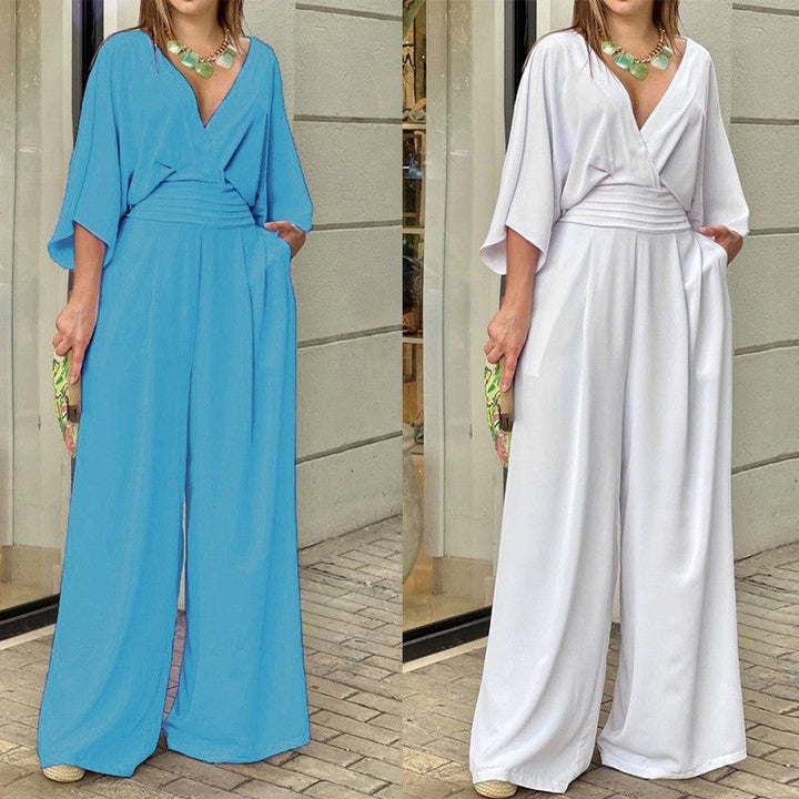 Elegant V-neck jumpsuit with wide legs for women💫